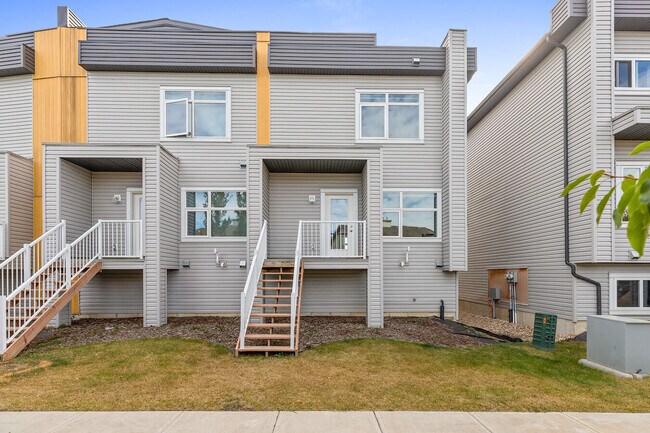Photo - 1631 Hammond Cres NW Unité 28