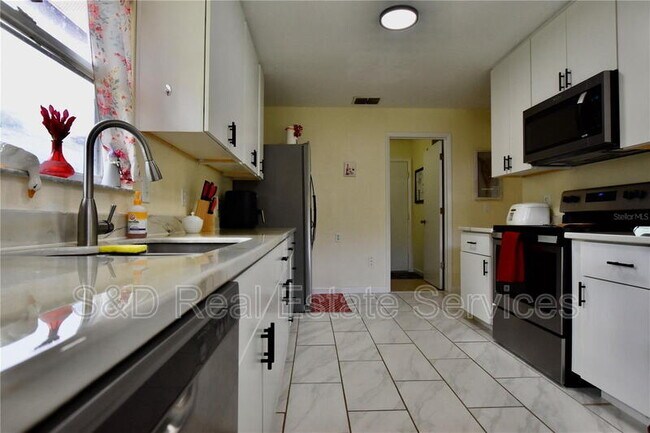 Photo - 1774 Birchwood Loop