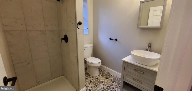 Photo - 2221 N Franklin St