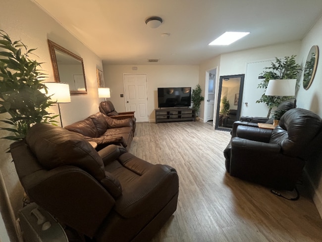 Photo - 7327 Sovereign Ct