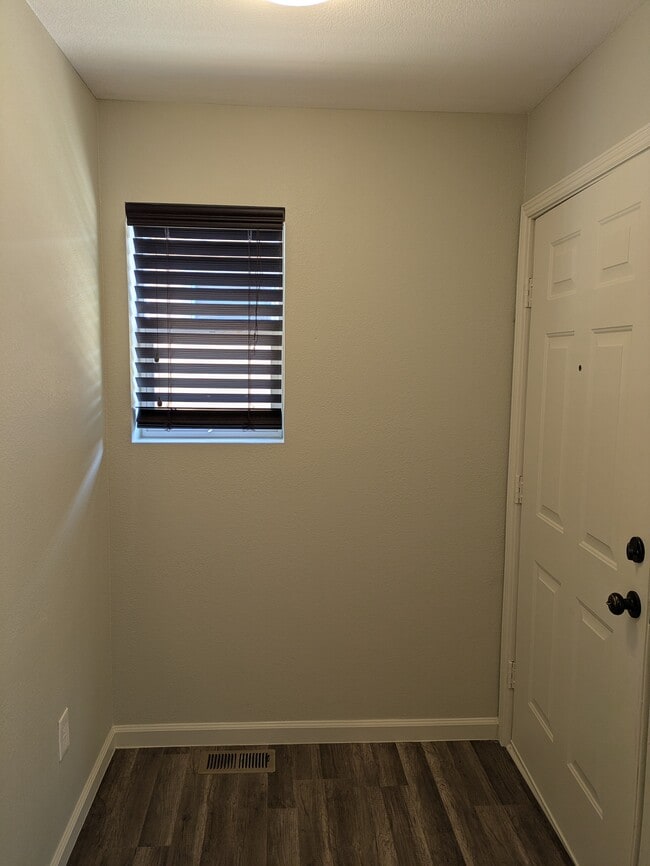 Photo - 34 S Hazel Ct
