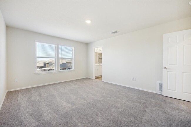 Photo - 91 Pacific Loon St