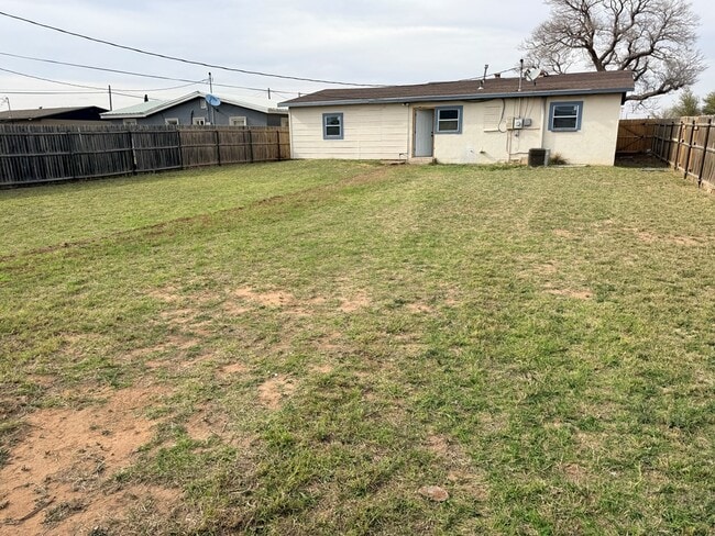 Photo - 1910 E California Ave