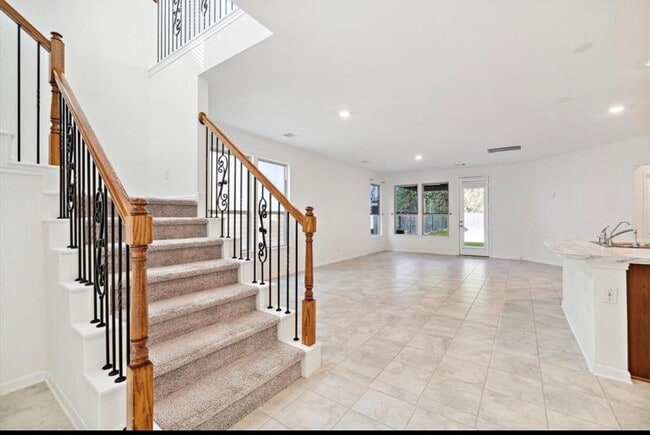 Photo - 6546 White Tail Ct