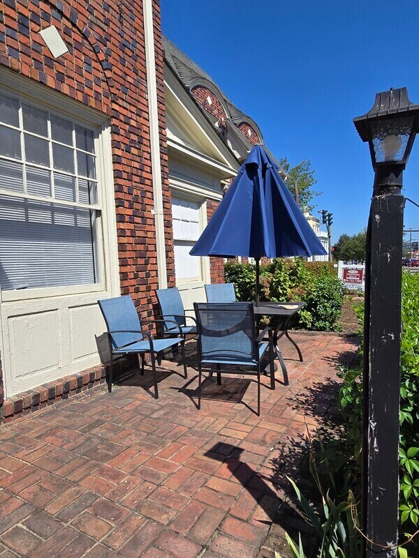 Photo - 714 N Arthur Ashe Blvd Unidad A