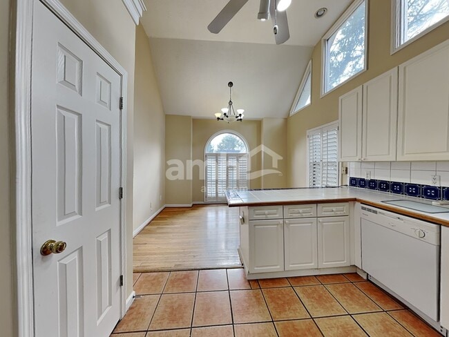 Photo - 5697 Kilrush Ct