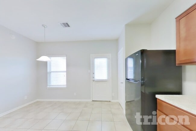 Photo - 6103 Coleus St