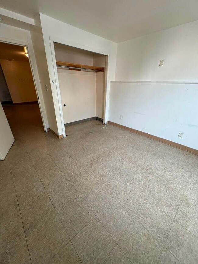 Photo - 142 Beech St Unit Apt 2