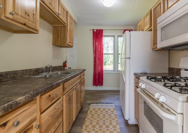 Photo - 105 N Jefferson St