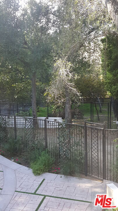 1020 Moraga Dr