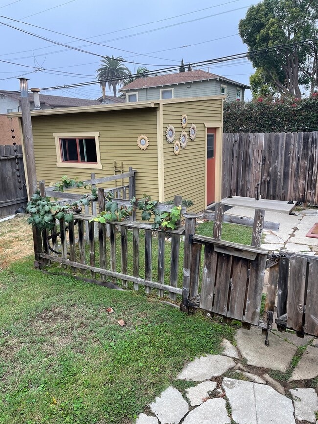 Photo - 3047 E 6th St Unit 3047 East 6th Street