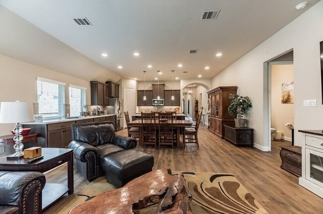 Photo - 338 Mistletoe Ridge Ct