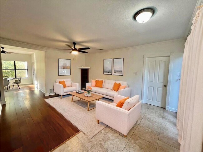 Photo - 15106 Mettle Dr