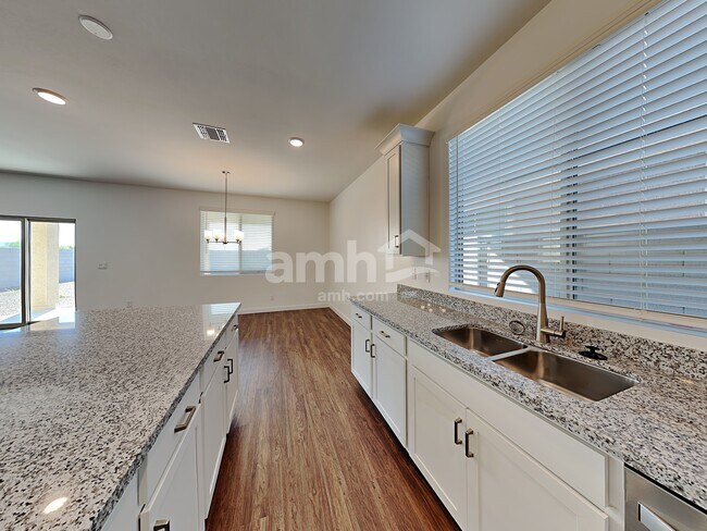 Photo - 4308 S 105th Dr