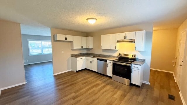 Photo - 9148 Rochelle Dr