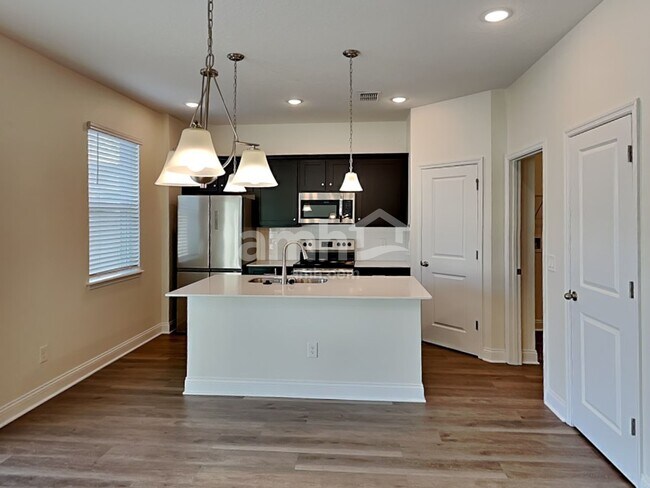 Photo - 6111 Little Blf Cir