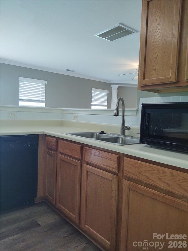 Photo - 7302 Woodbourne Ln