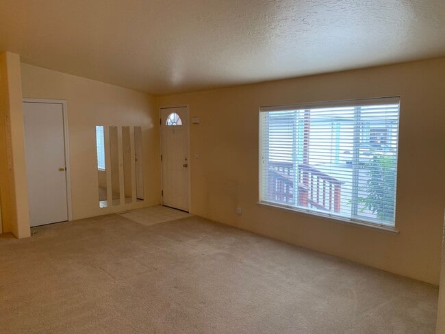 Photo - Spacious 3-Bed, 2-Bath Manufactured Home with Garage – Move-In Ready