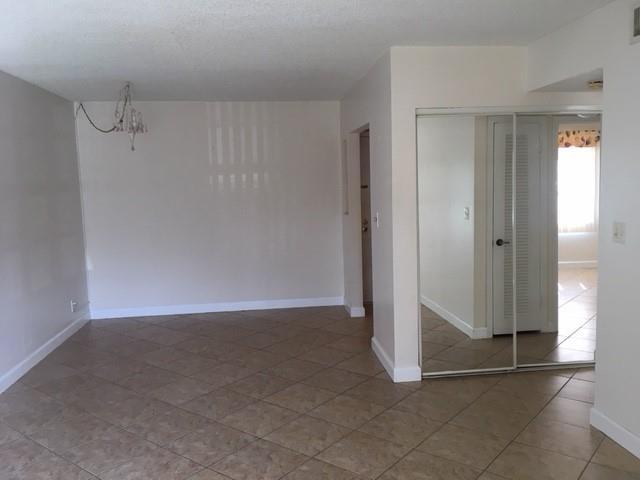 Photo - 411 SE 8th St Unit 127