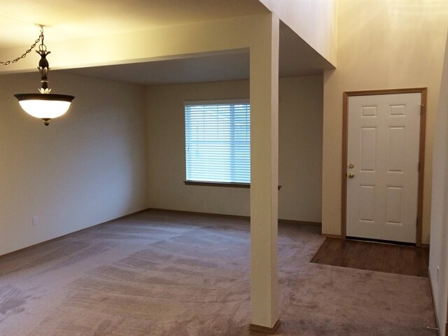 Photo - 1107 202nd St E