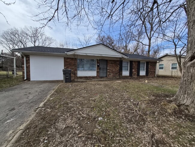 Building Photo - 3526 Luewan Ct