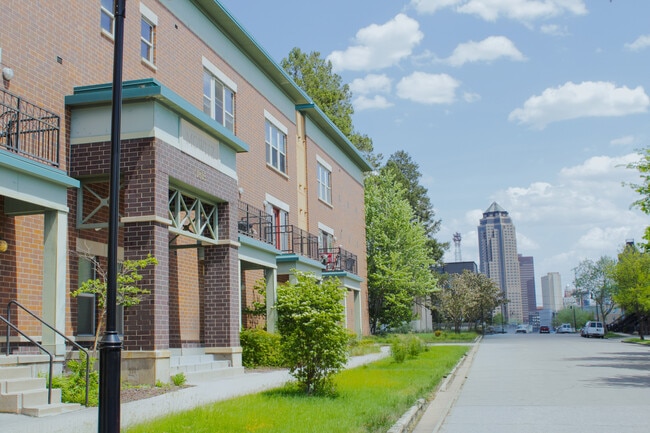 Photo - Stockbridge Apartments