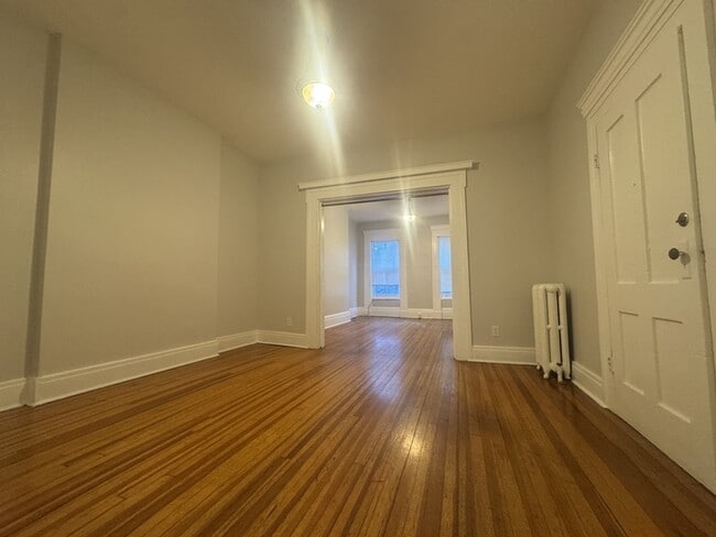 Photo - 33 Elm St