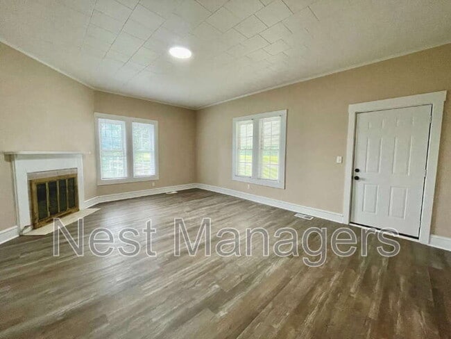Photo - 416 Old Maxton Rd