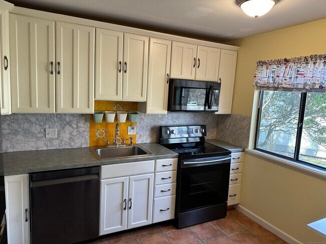 Photo - 574 Heritage Village Unidad B