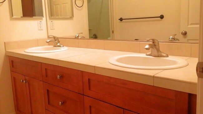 Photo - 3 Bedroom Townhome for Rent