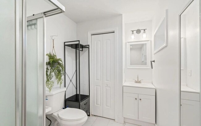 Photo - 1712 Cunningham Ln