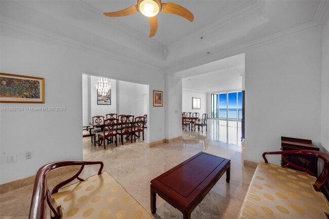 Building Photo - 704 N Ocean Blvd Unit 1002