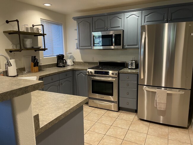 Photo - 1401 N Fourth St Unit 8-3