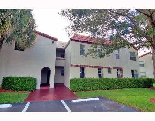 Building Photo - 7410 Woodmont Terrace