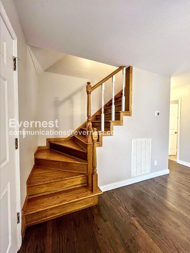 Photo - 408 Malibu Canyon Dr