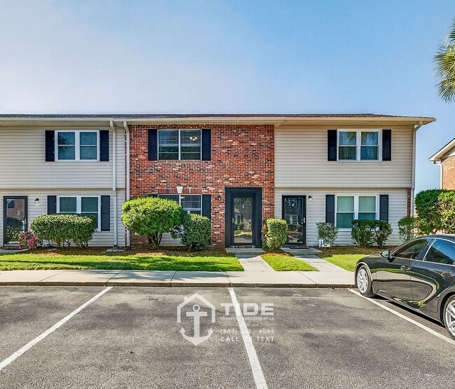 Photo - Comfortable Living Near Greenway Access