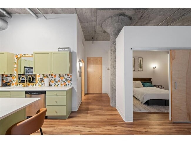 Photo - 521 S 7th St Unidad 221