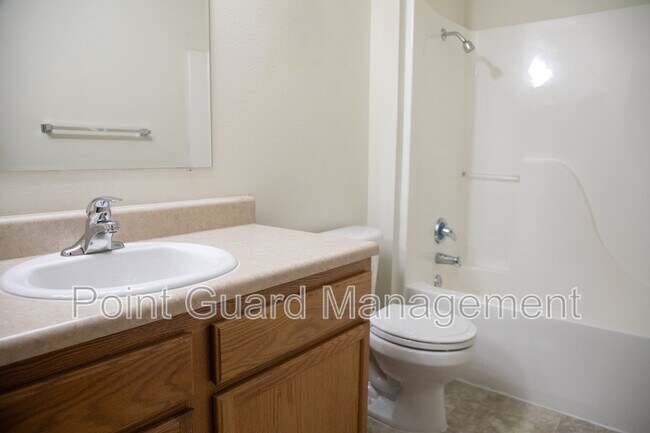 Photo - 1005 Avenue K