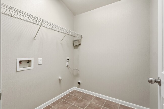 Photo - 6006 Wilcox Point Dr