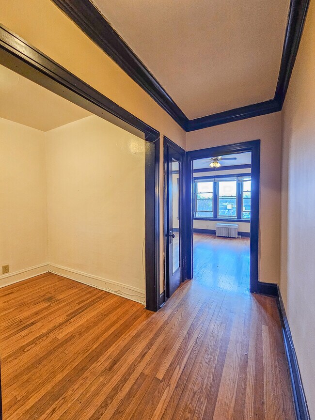 Photo - 4782 N Elston Ave Unit 3