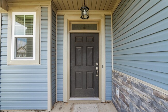 Photo - 948 Newburn Dr