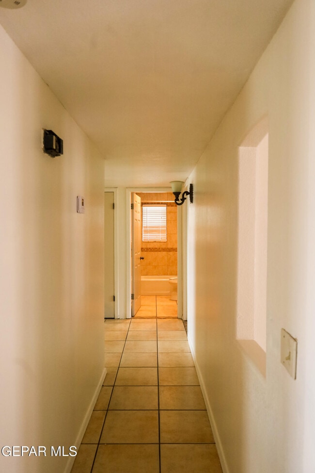 Photo - 5822 Beaumont Pl