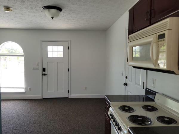 Photo - 16817 Lisbon Ave