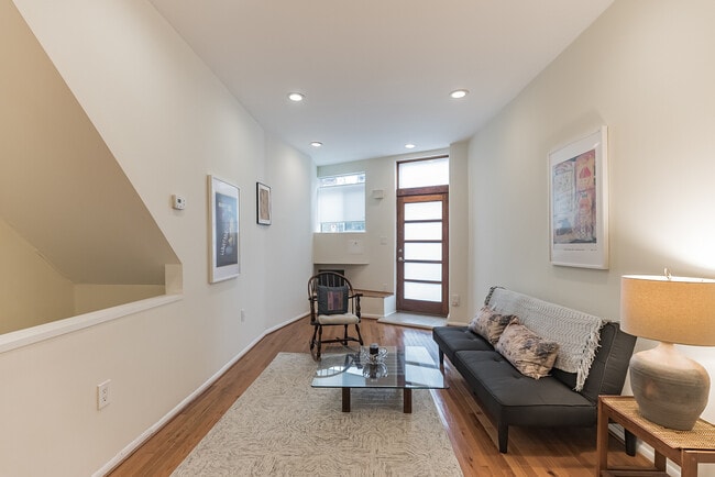 Photo - 807 E Passyunk Ave Unidad 807 E Passyunk Ave