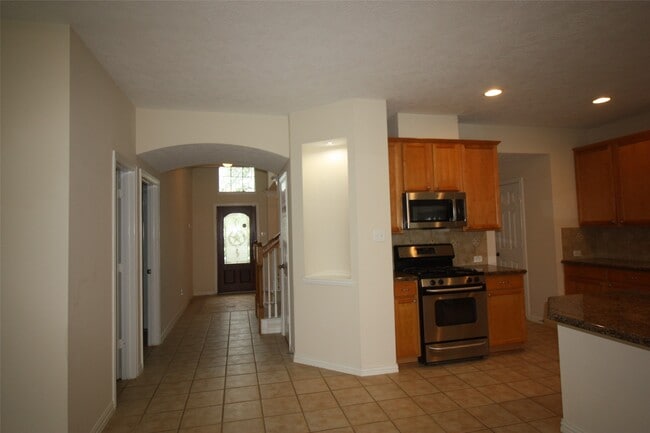 Photo - 7031 Thistlewood Park Ct