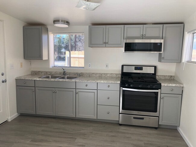 Photo - 5457-5457 San Anselmo Rd Unit 5455-1