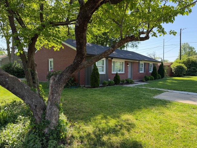 Photo - 2005 Keeneland Blvd