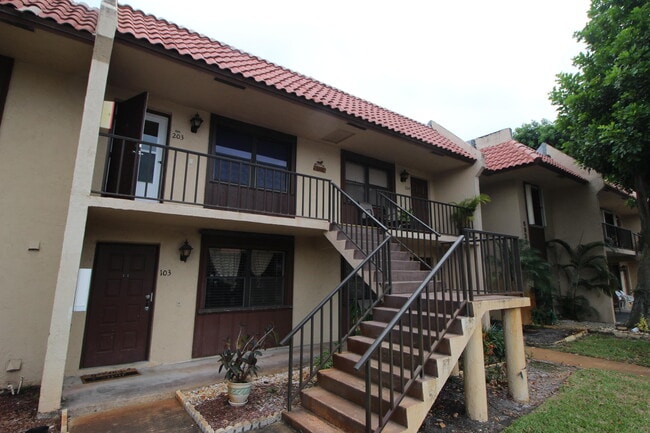 Building Photo - 5939 Forest Hill Blvd Unit 203