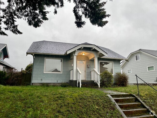 Building Photo - Charming Renovated 3-Bed, 2-Bath Home with...