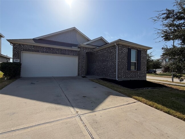 Building Photo - 4802 Greenfield Springs Ln